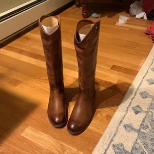 Frye Melissa Button 2 boots New Never Worn!
